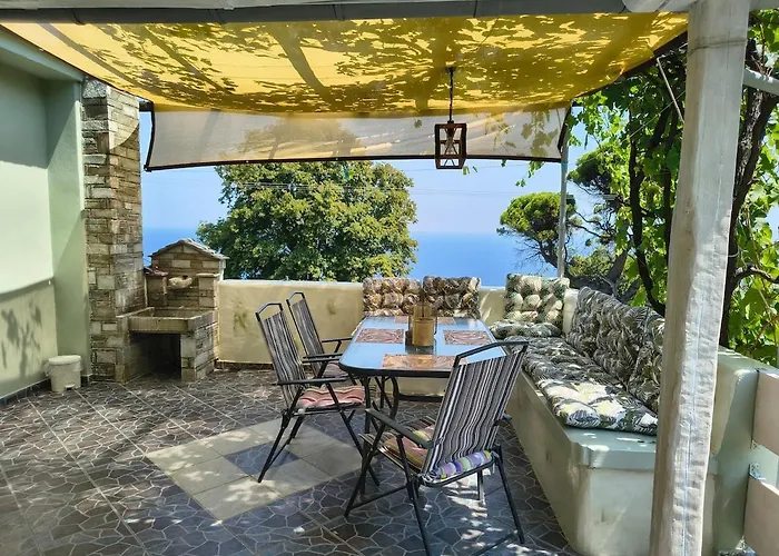 On The Mountain Holiday home *