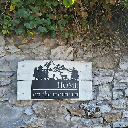 On The Mountain Vakantiehuis Mourésion