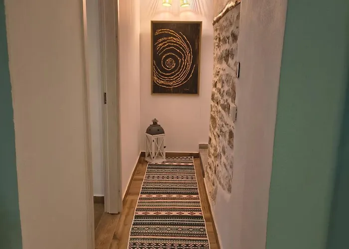 On The Mountain * Mourésion